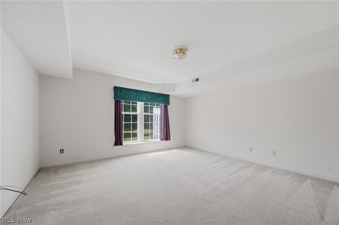 645 Grand View Lane Aurora OH 44202