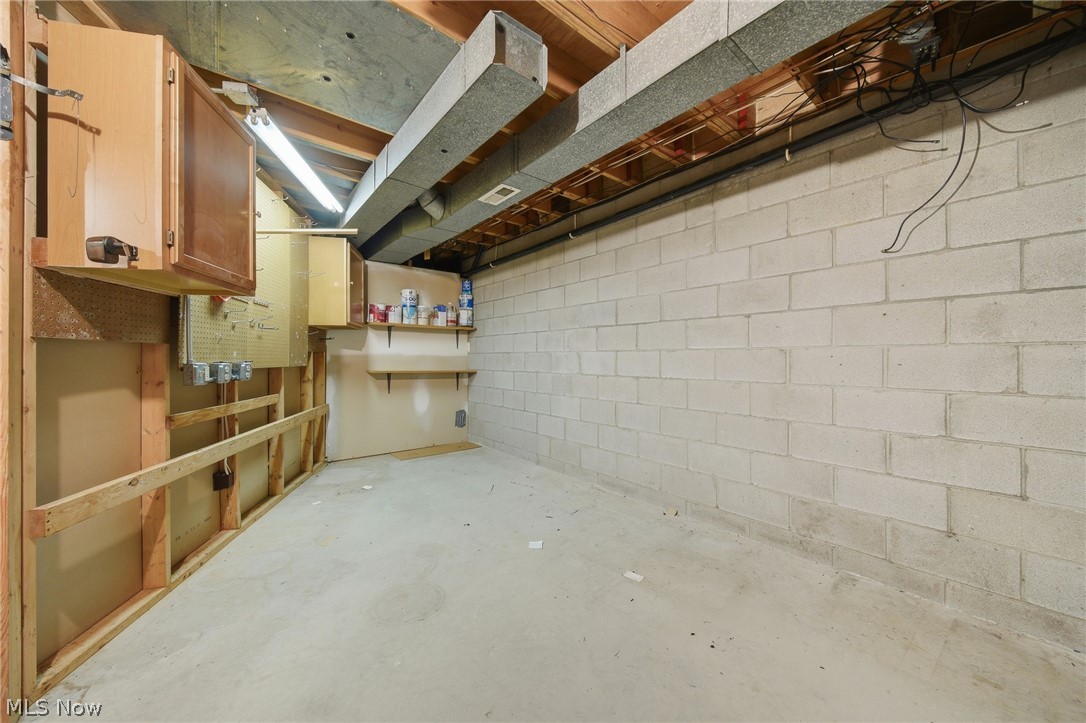 645 Grand View Lane Aurora OH 44202