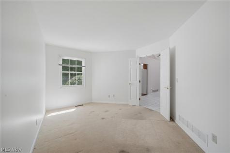 645 Grand View Lane Aurora OH 44202