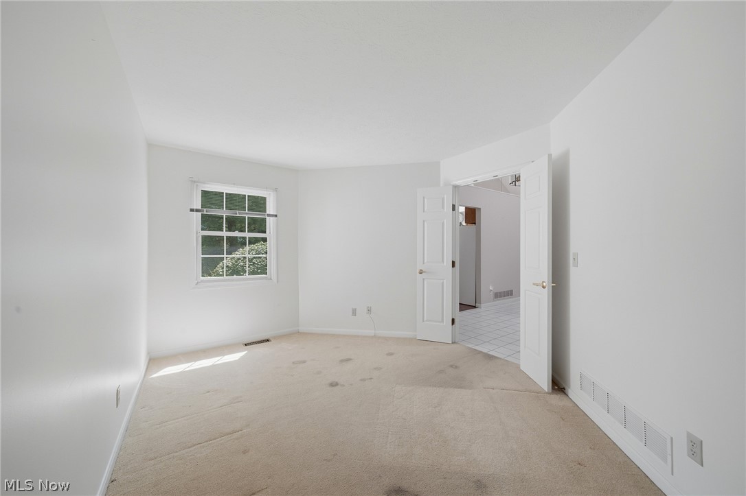 645 Grand View Lane Aurora OH 44202