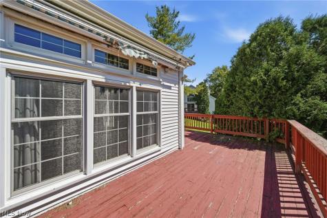 645 Grand View Lane Aurora OH 44202