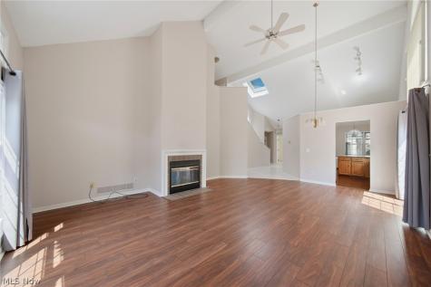 645 Grand View Lane Aurora OH 44202