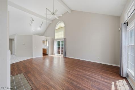 645 Grand View Lane Aurora OH 44202