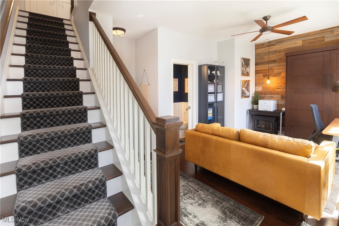 1351 W Clifton Boulevard Lakewood OH 44107