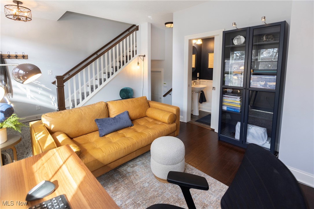 1351 W Clifton Boulevard Lakewood OH 44107