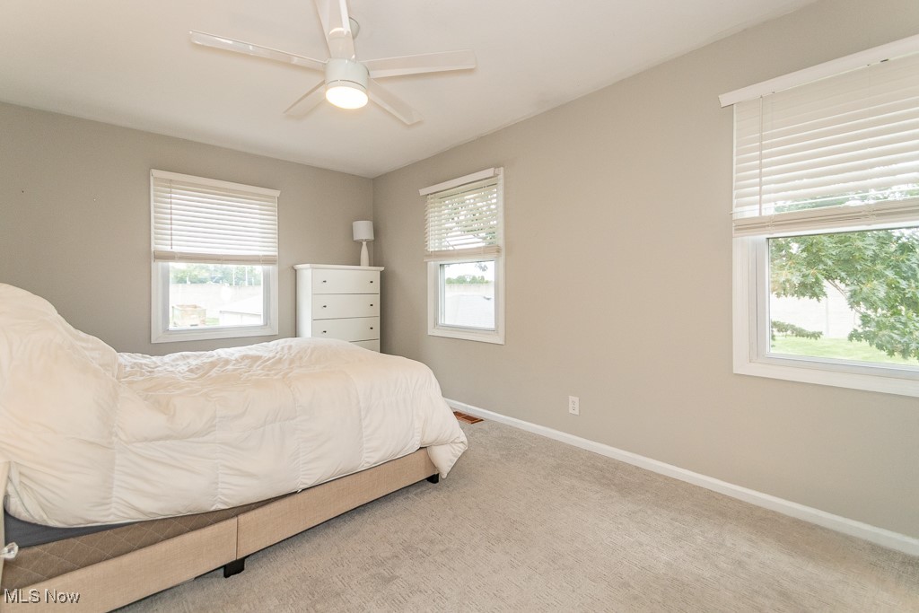 2103 Glouchester Drive Lyndhurst OH 44124