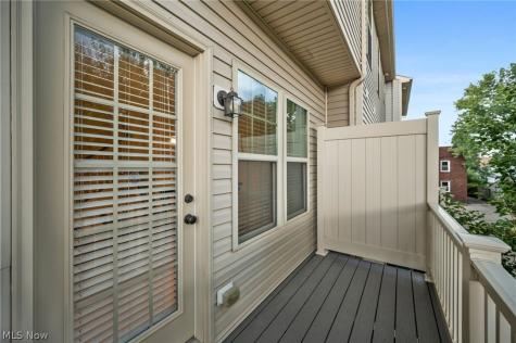 1385 Annette Court Lakewood OH 44107