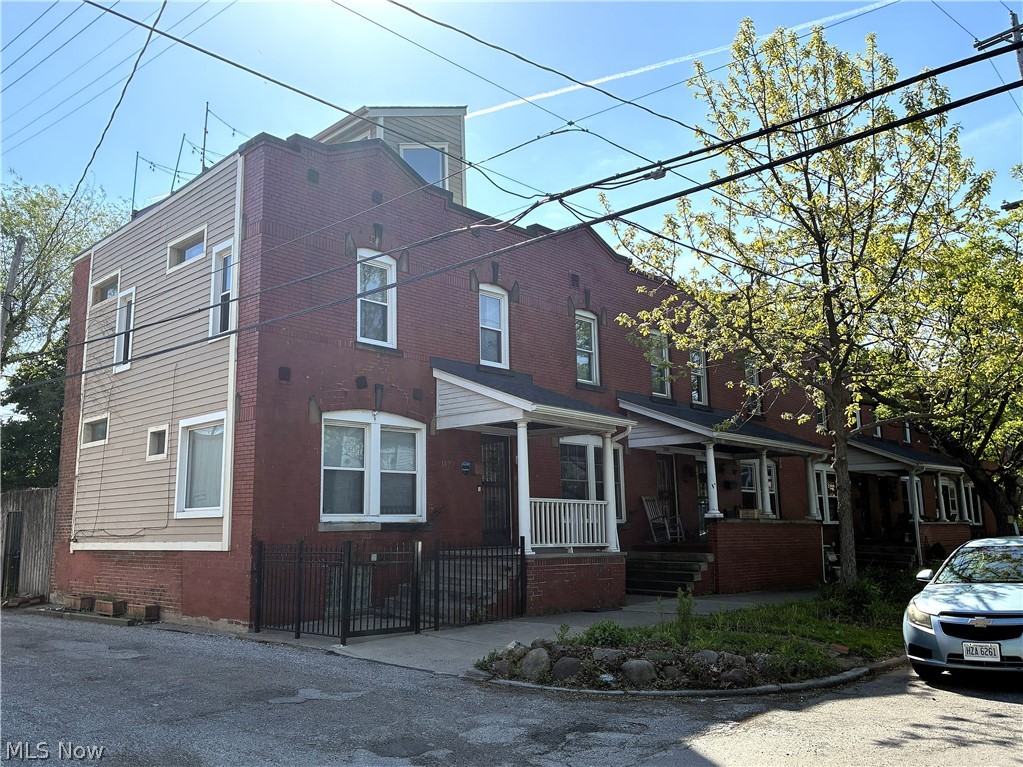 1429 W 38th Street Cleveland OH 44113