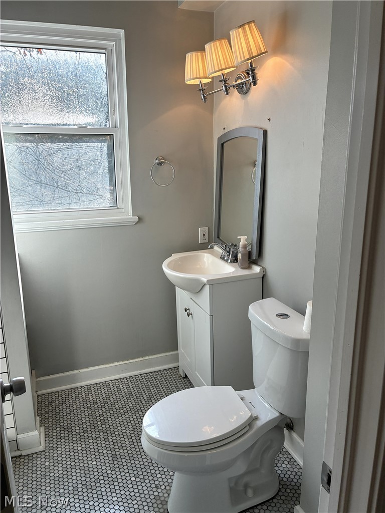 1429 W 38th Street Cleveland OH 44113
