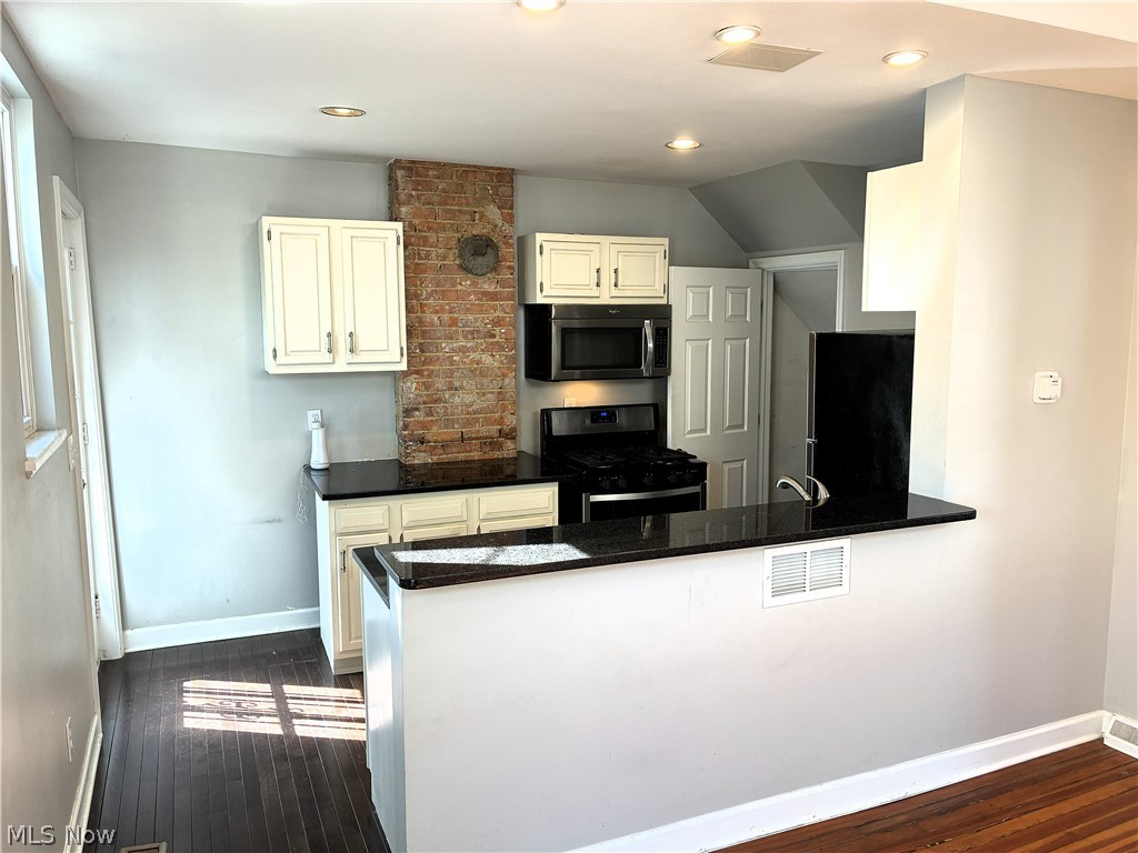1429 W 38th Street Cleveland OH 44113