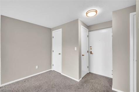 10301 Lake Avenue Cleveland OH 44102