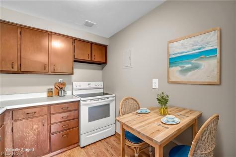 10301 Lake Avenue Cleveland OH 44102