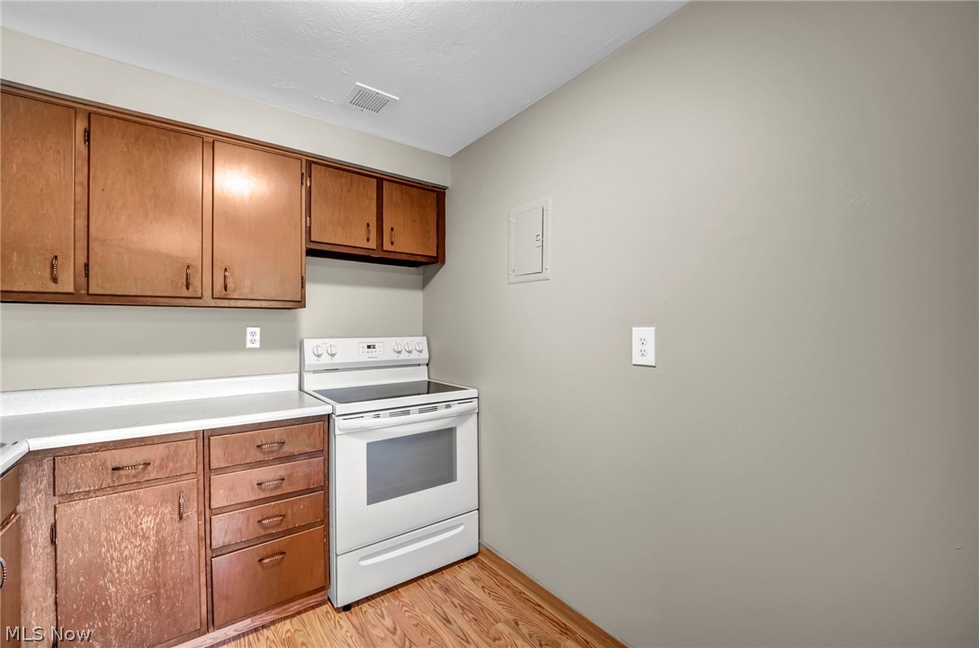 10301 Lake Avenue Cleveland OH 44102