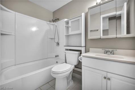 10301 Lake Avenue Cleveland OH 44102