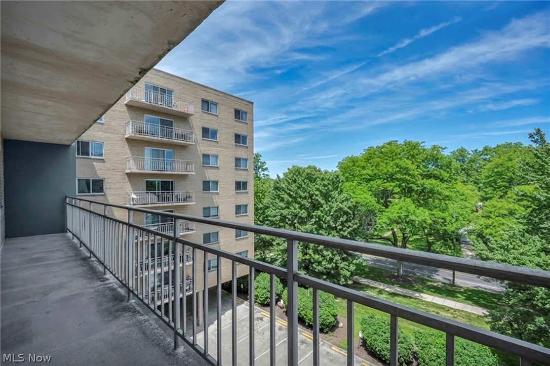 10301 Lake Avenue Cleveland OH 44102