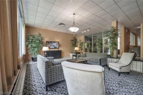 10301 Lake Avenue Cleveland OH 44102
