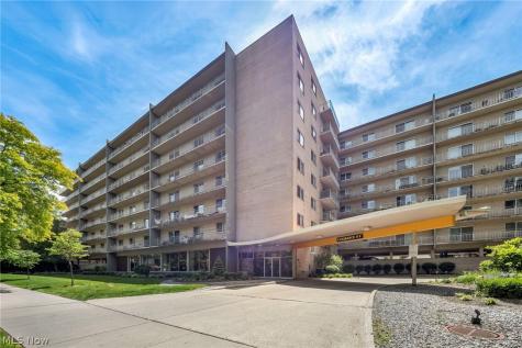 10301 Lake Avenue Cleveland OH 44102