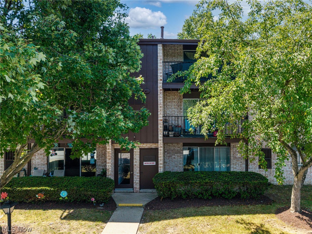 16400 Heather Lane Middleburg Heights OH 44130