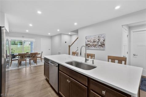 1841 Shank Drive Akron OH 44313