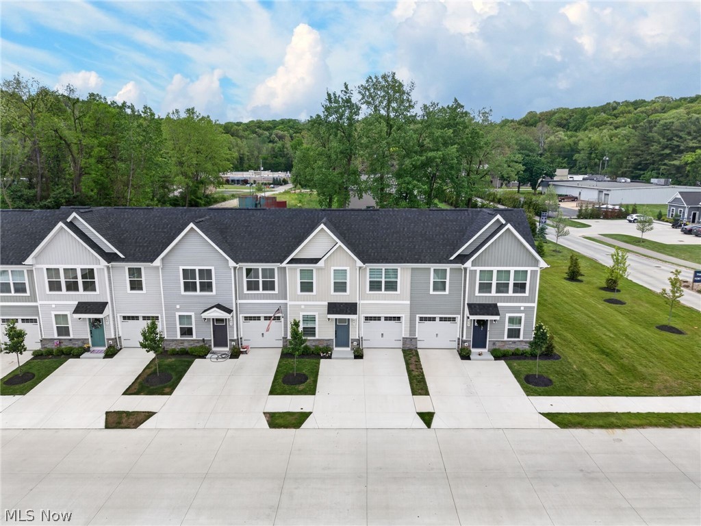 1841 Shank Drive Akron OH 44313