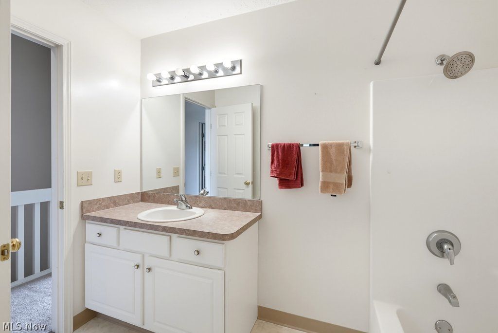 1697 Red Maple Court Streetsboro OH 44241