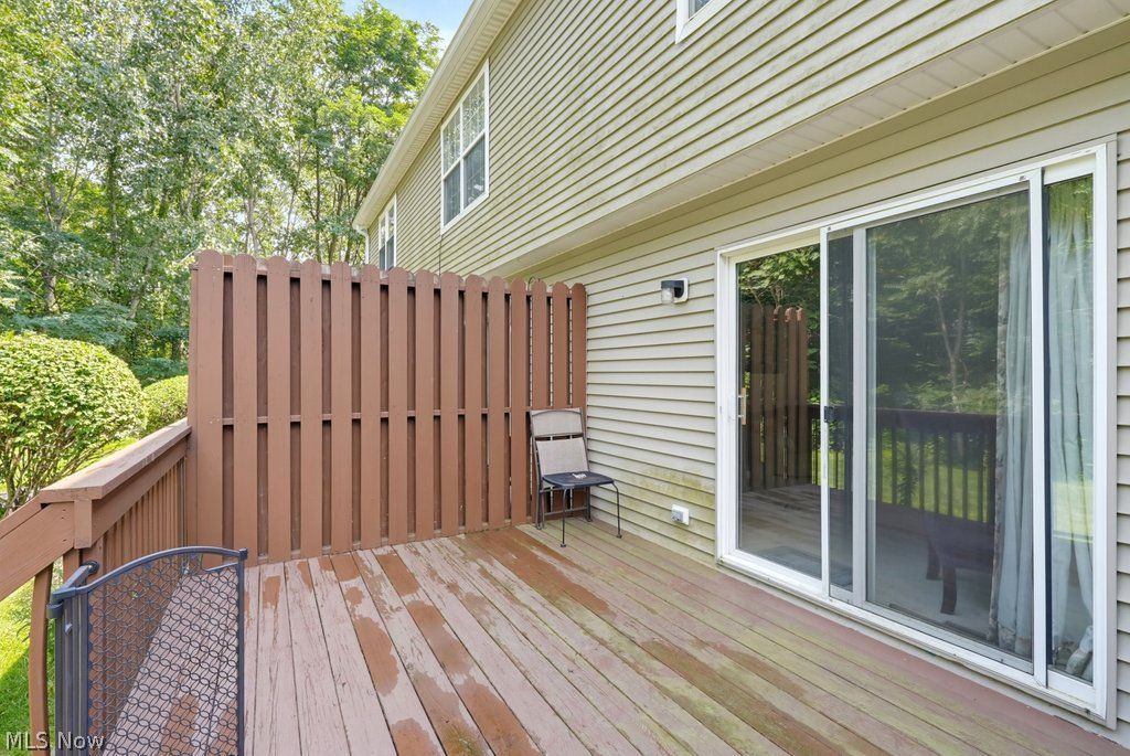 1697 Red Maple Court Streetsboro OH 44241