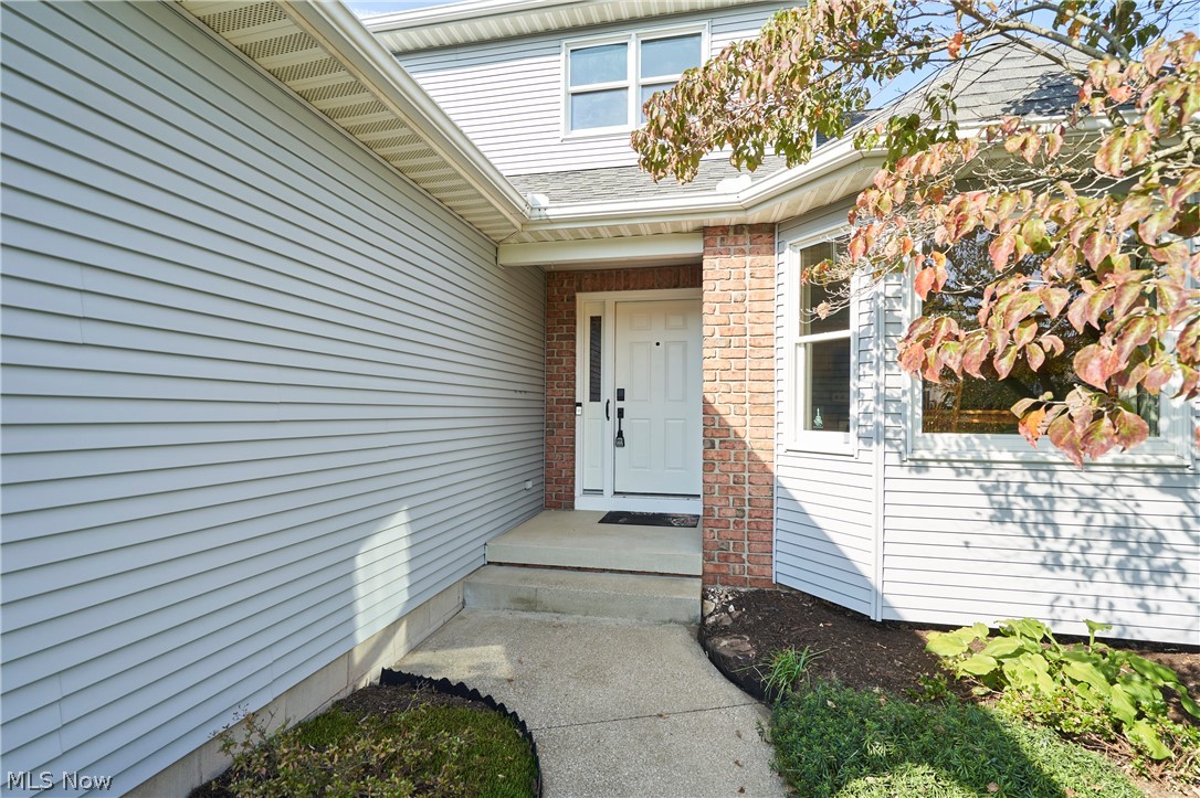 1353 S Azalea Boulevard Barberton OH 44203