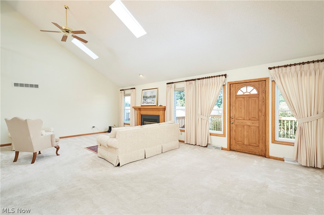 1353 S Azalea Boulevard Barberton OH 44203