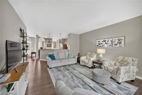 7390 Forest Cove Lane Northfield OH 44067