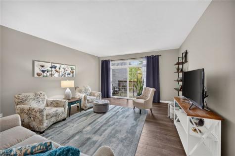 7390 Forest Cove Lane Northfield OH 44067