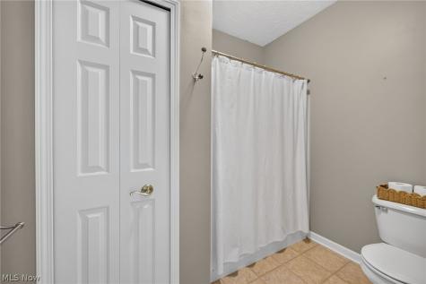 7390 Forest Cove Lane Northfield OH 44067