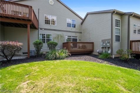 7390 Forest Cove Lane Northfield OH 44067