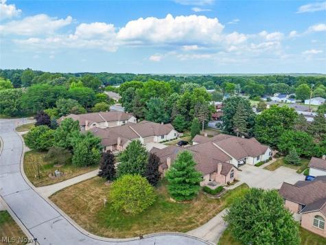 344 Greenbriar Drive Ravenna OH 44266