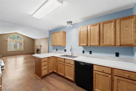 344 Greenbriar Drive Ravenna OH 44266