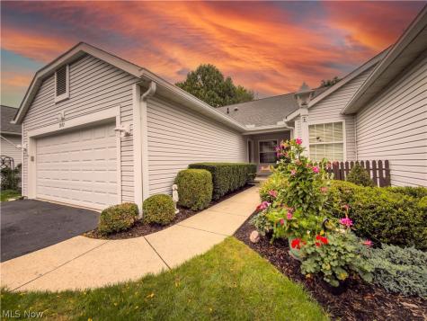 3852 Woodbury Oval Stow OH 44224