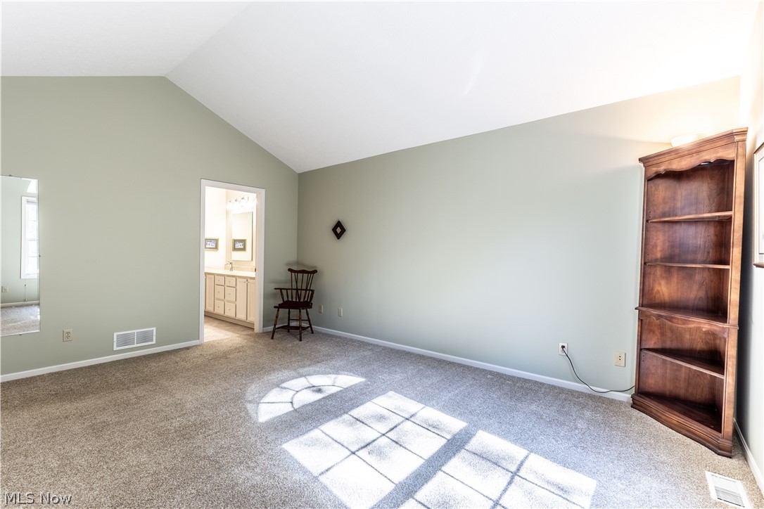 3852 Woodbury Oval Stow OH 44224