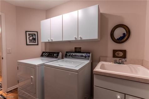 3852 Woodbury Oval Stow OH 44224