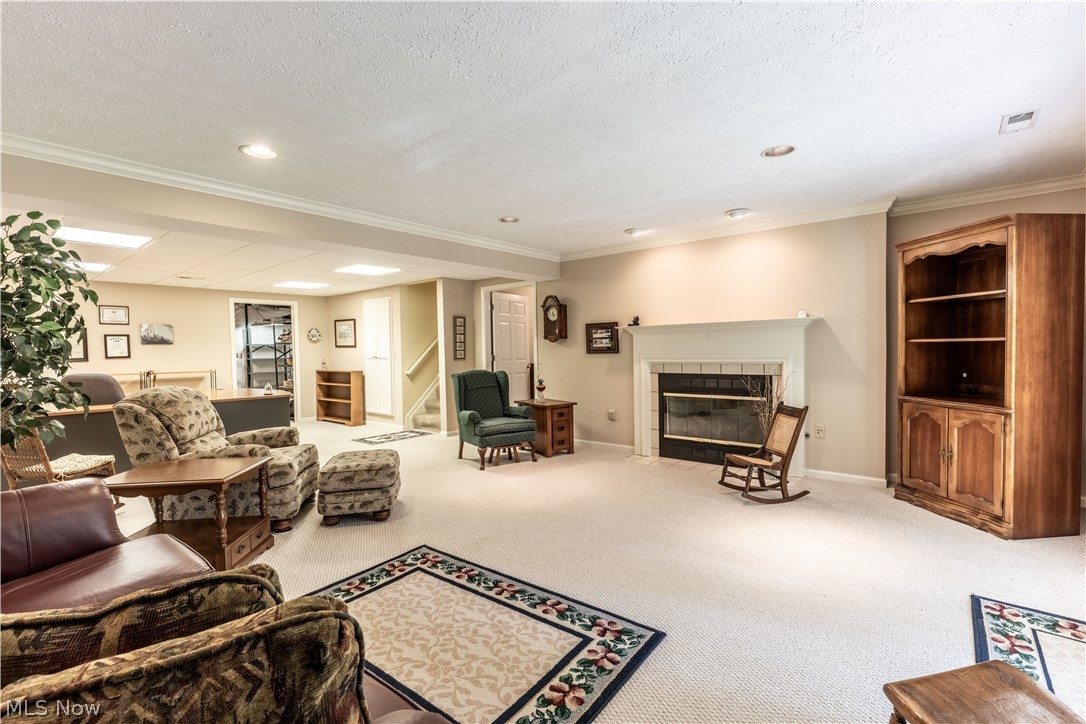 3852 Woodbury Oval Stow OH 44224