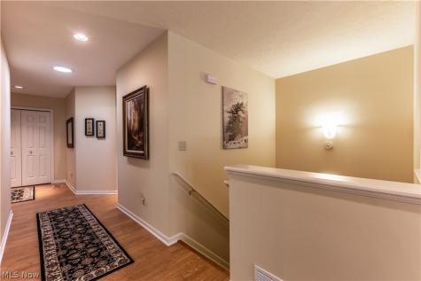 3852 Woodbury Oval Stow OH 44224