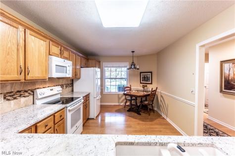 3852 Woodbury Oval Stow OH 44224