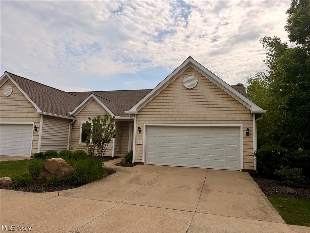 897 Stonewater Drive Kent OH 44240