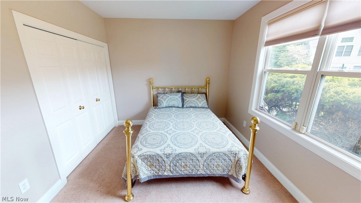 897 Stonewater Drive Kent OH 44240