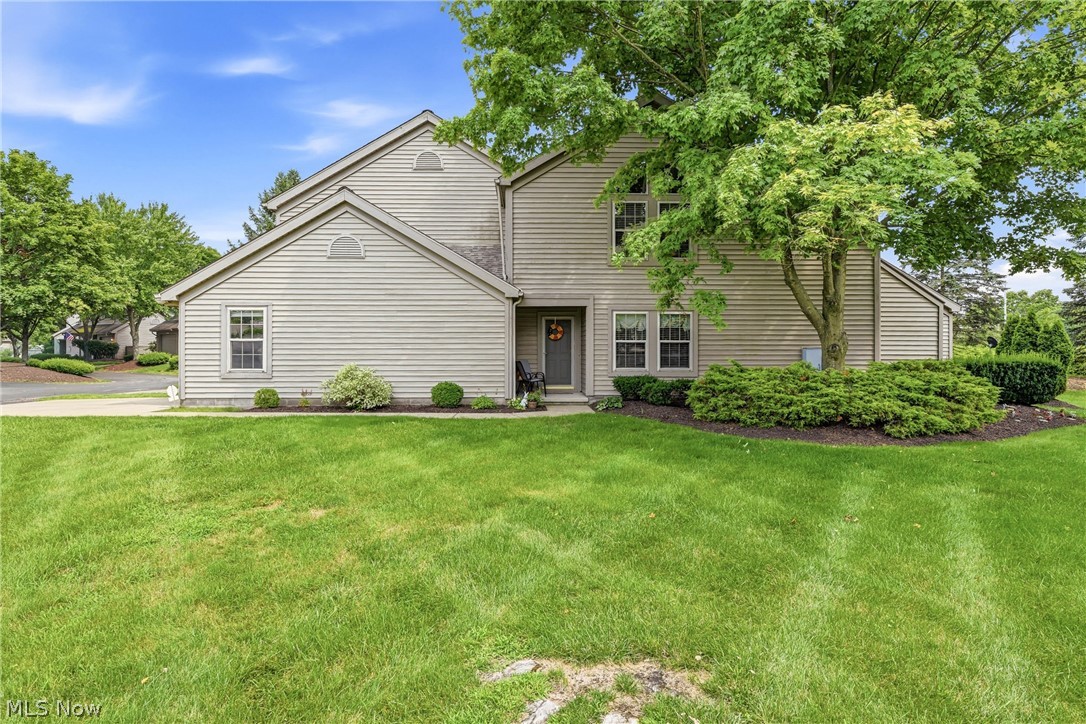 211 S Aspen Court Warren OH 44484