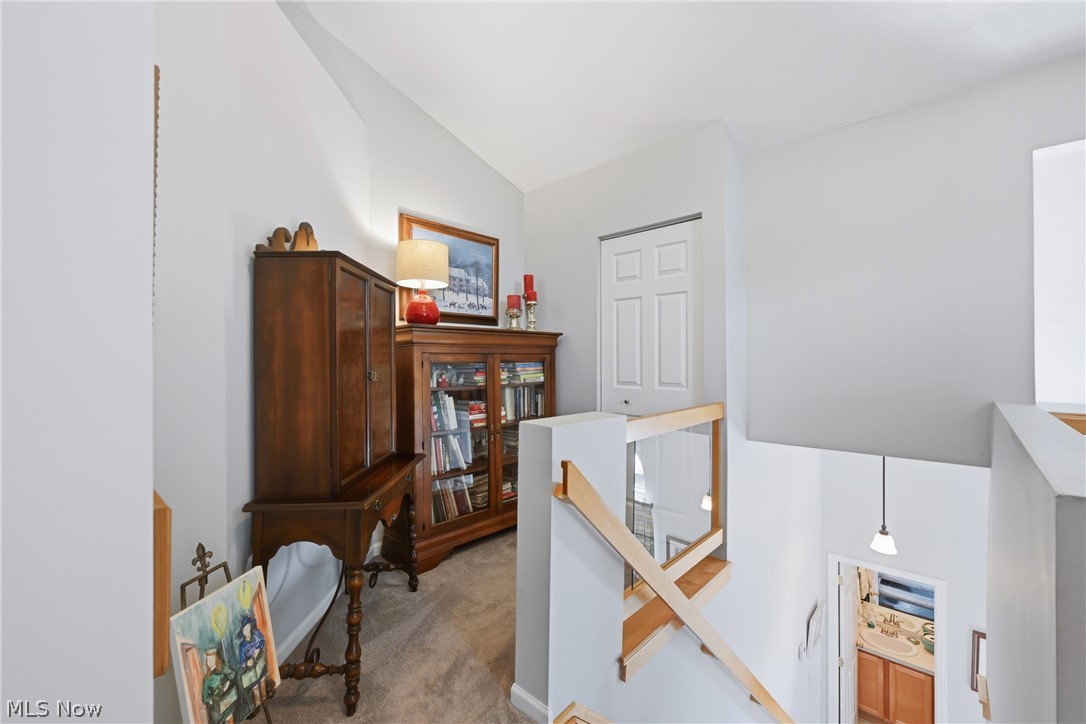 211 S Aspen Court Warren OH 44484