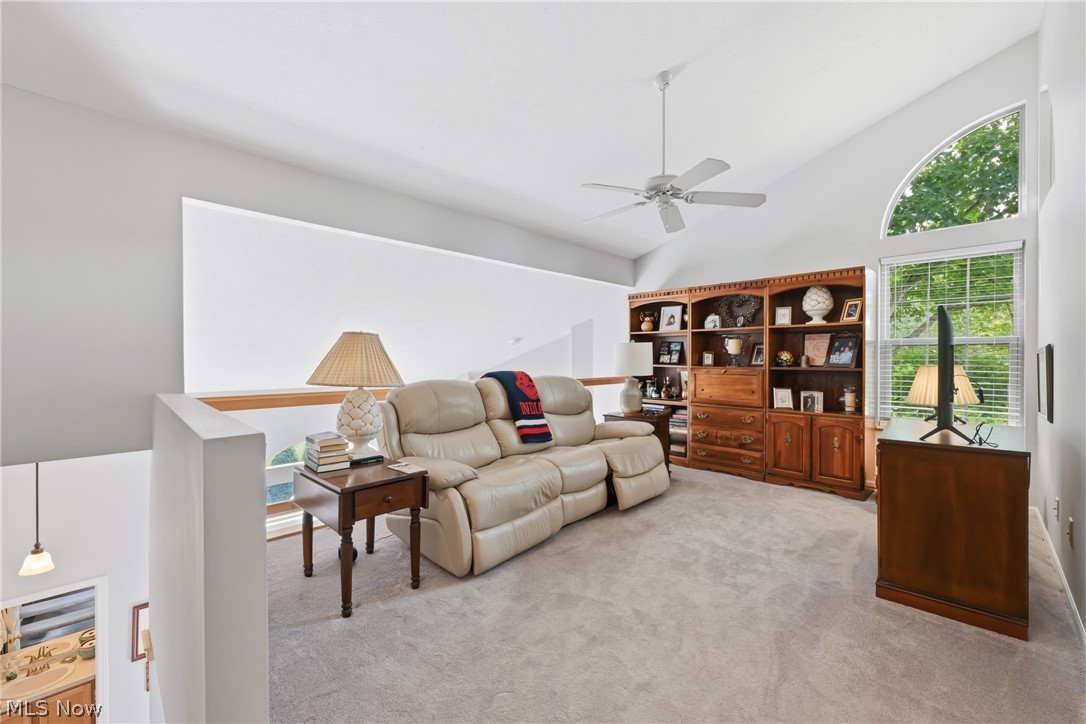 211 S Aspen Court Warren OH 44484