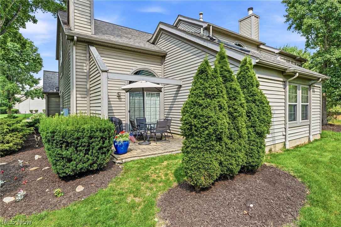 211 S Aspen Court Warren OH 44484