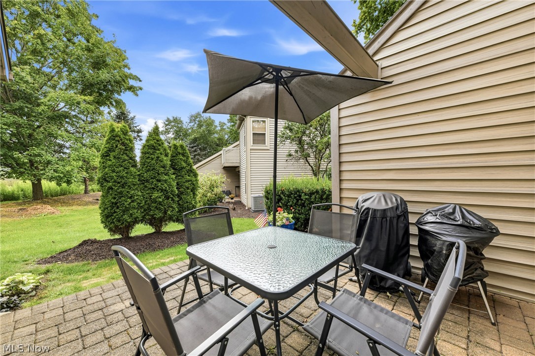 211 S Aspen Court Warren OH 44484