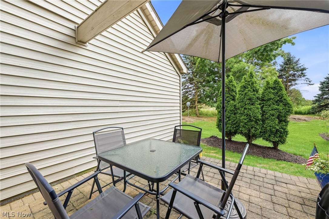 211 S Aspen Court Warren OH 44484