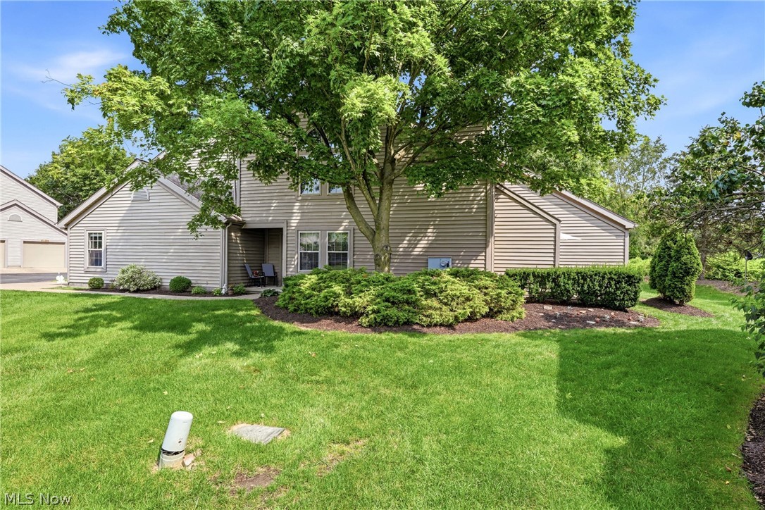 211 S Aspen Court Warren OH 44484