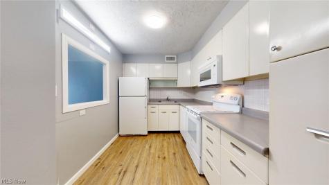 12700 Lake Avenue Lakewood OH 44107